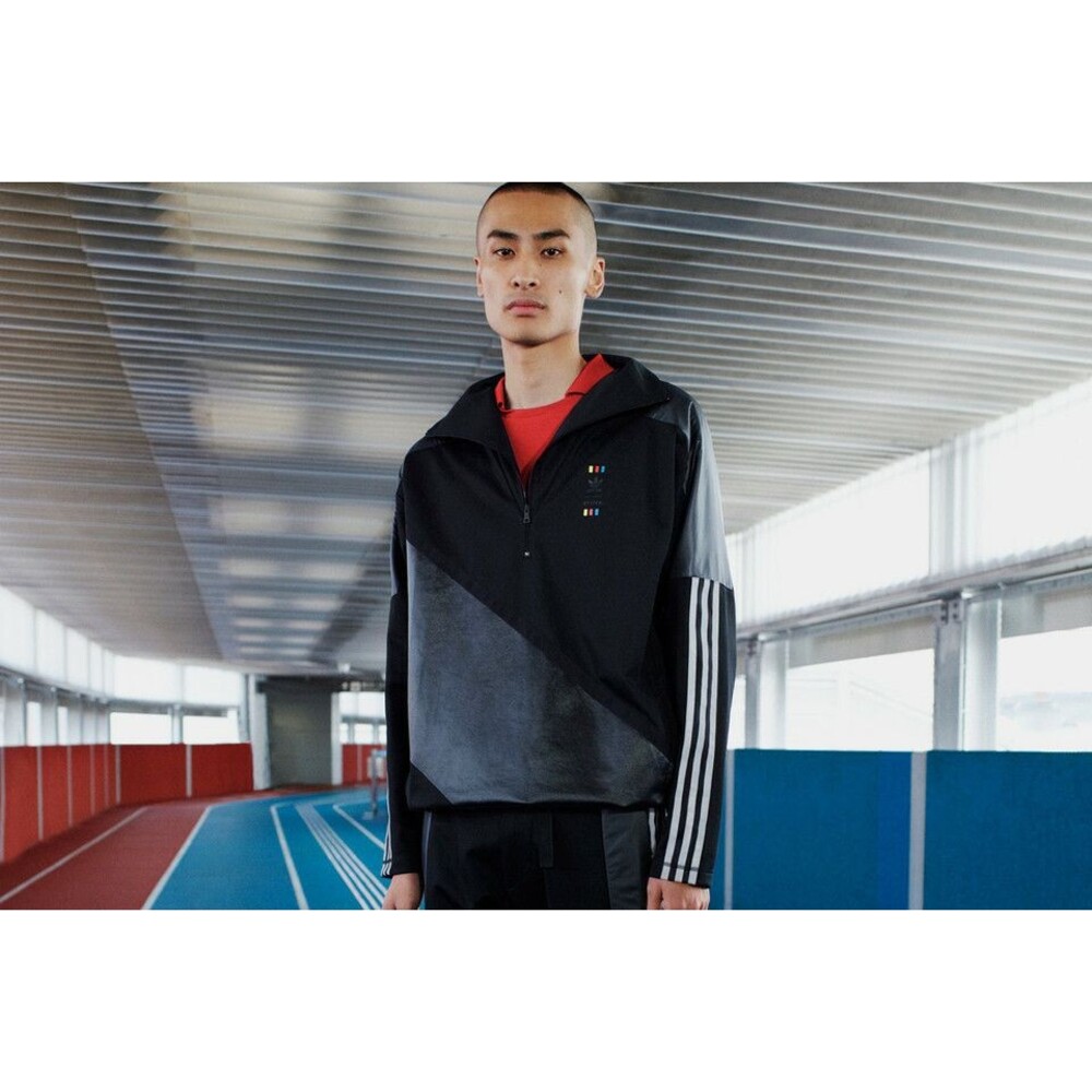 Adidas Vintage OYSTER Super Rare Satin Jacket Black Fashion Cal Surf
